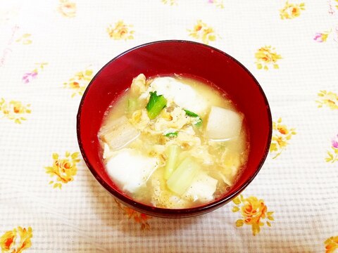 小松菜とお麩のかきたまお味噌汁